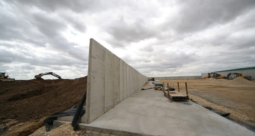 Poundfield manufactures and installs silage clamp retaining wall for UK’s largest grower of brassicas