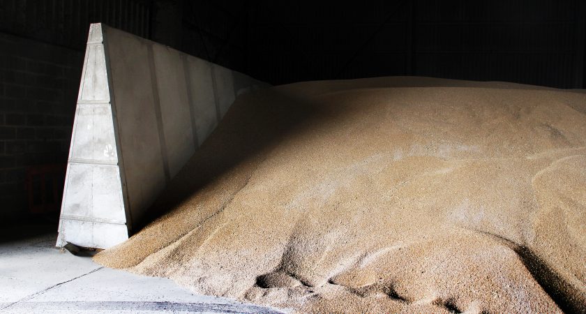 Precast concrete grain store walling for agricultural produce