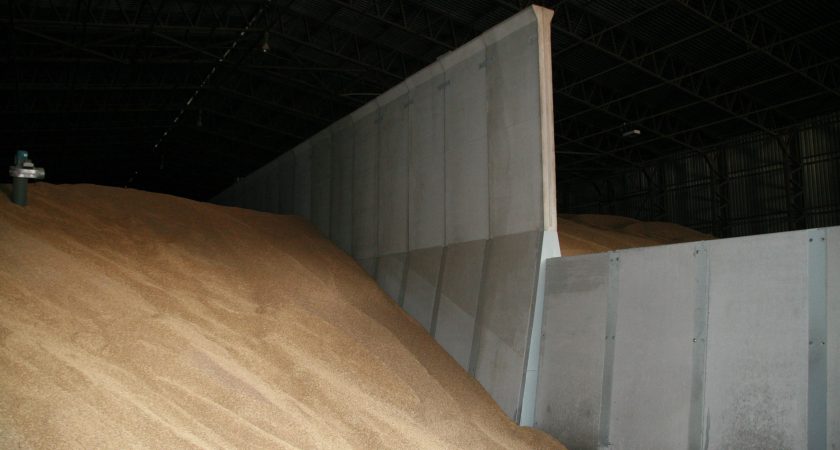 Concrete dividing walls to separate your crop or other agricultural produce