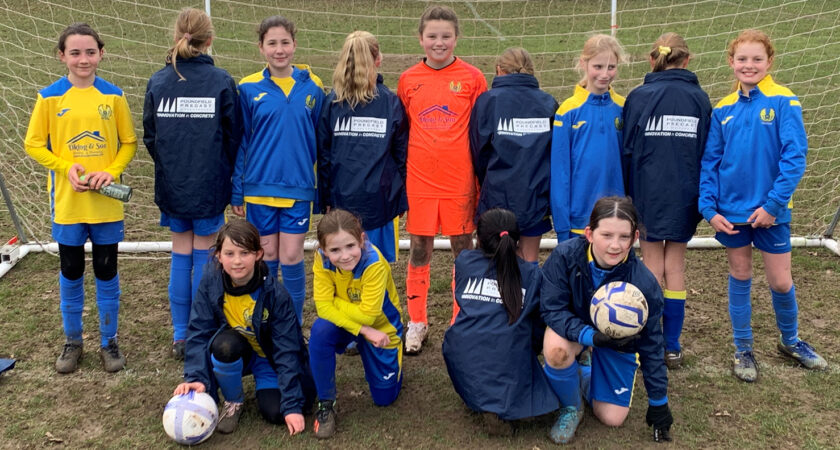 Poundfield support Stowupland Falcons under 11 girls team